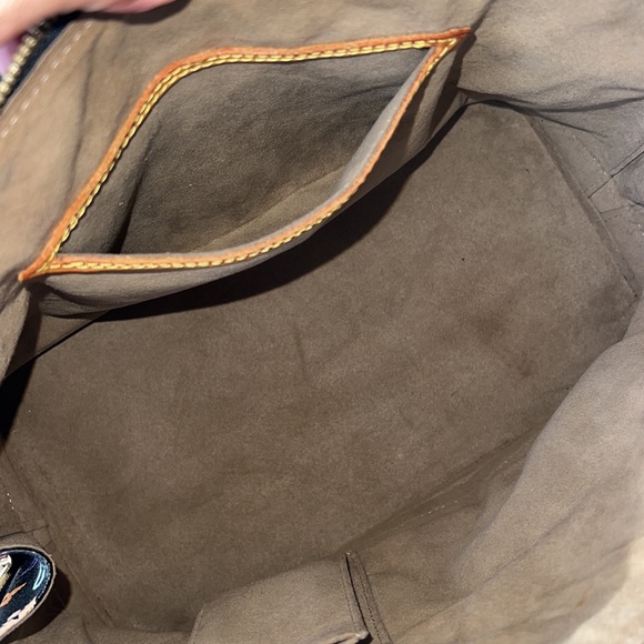 ❗️SOLD ❗️Authentic LV Multicolor Alma Louis PM Monogram Canvas Handbag Noir - Picture 7 of 16